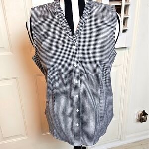 Talbots Wrinkle Resistant Black and White Checked Sleeveless Shirt